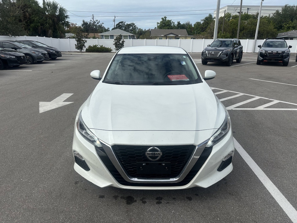 Used 2021 Nissan Altima 2.5 SV Sedan