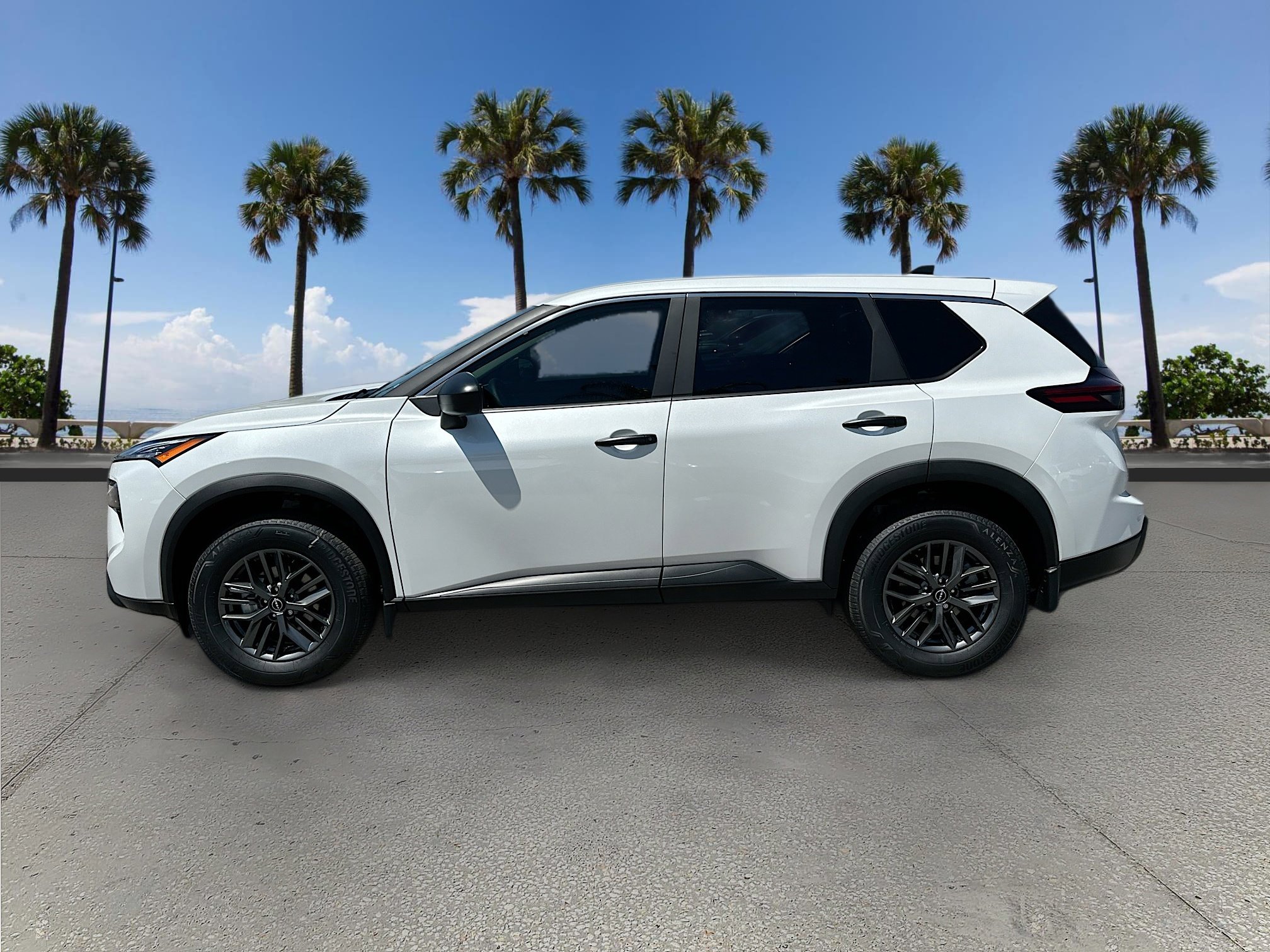 2025 Nissan Rogue S photo 3