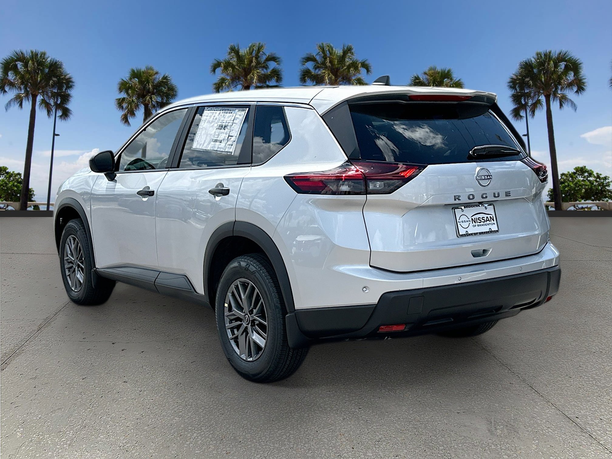 2025 Nissan Rogue S photo 4