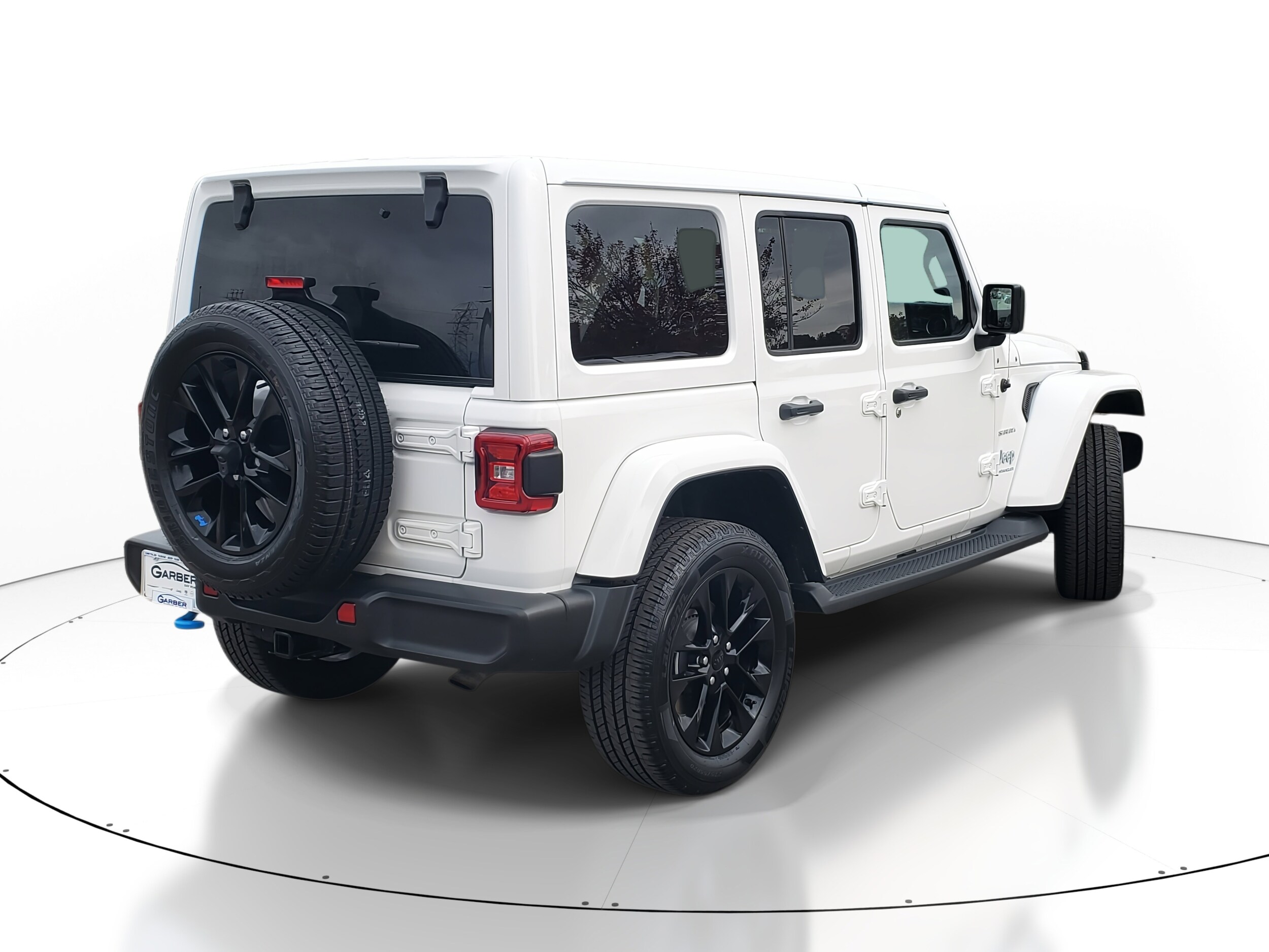 2023 Jeep Wrangler Sahara 4xe photo 2