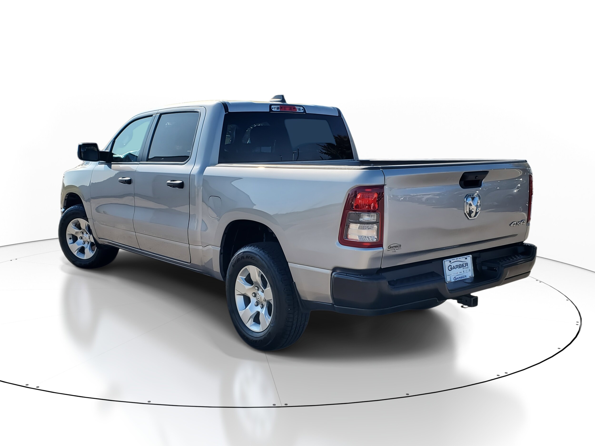 2024 Ram 1500 Tradesman photo 3