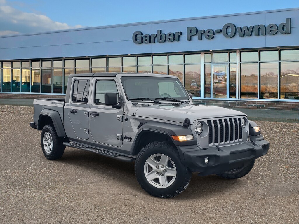 Used 2020 Jeep Gladiator Sport Truck Crew Cab