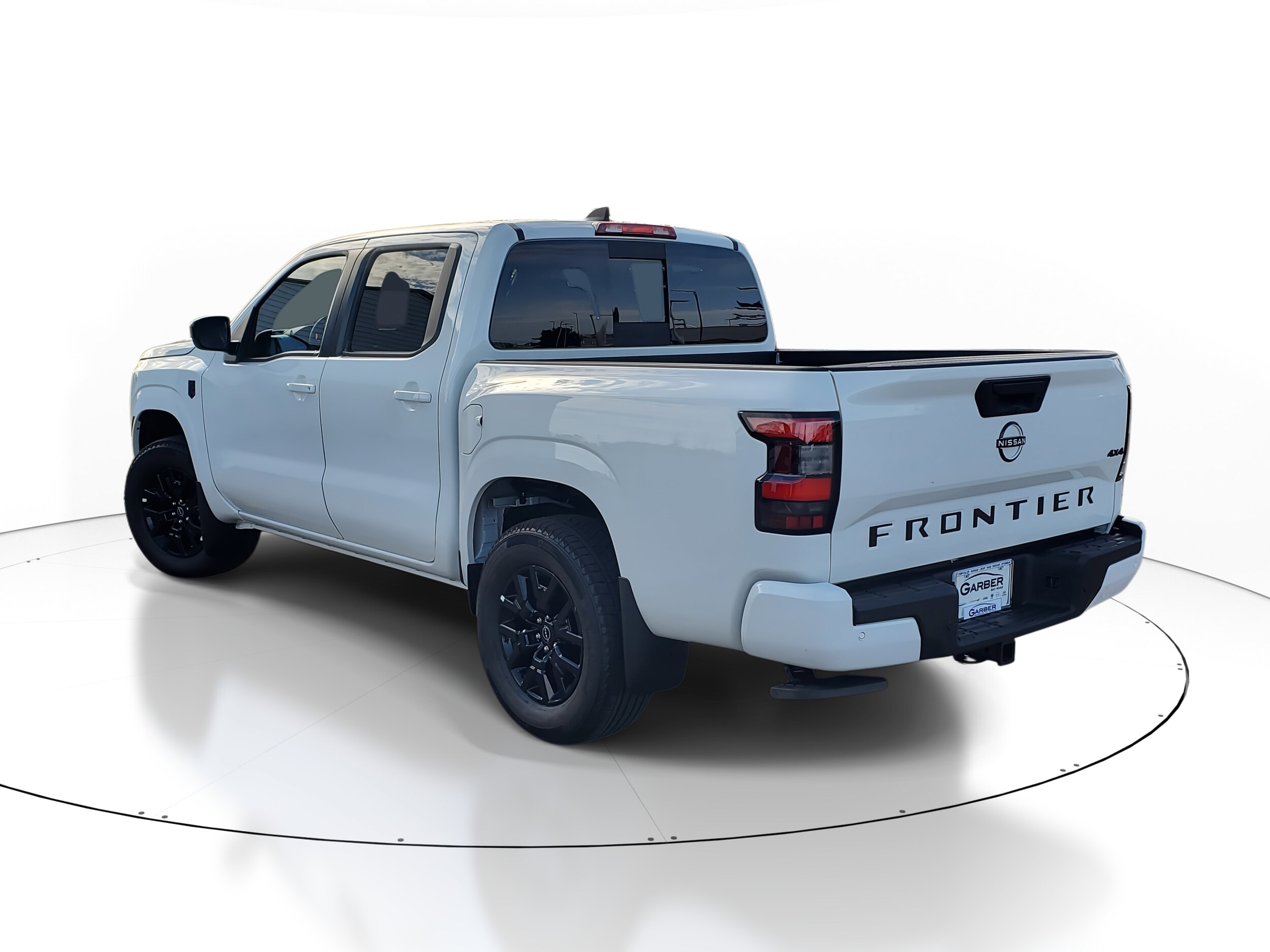 2026 Nissan Frontier SV photo 2