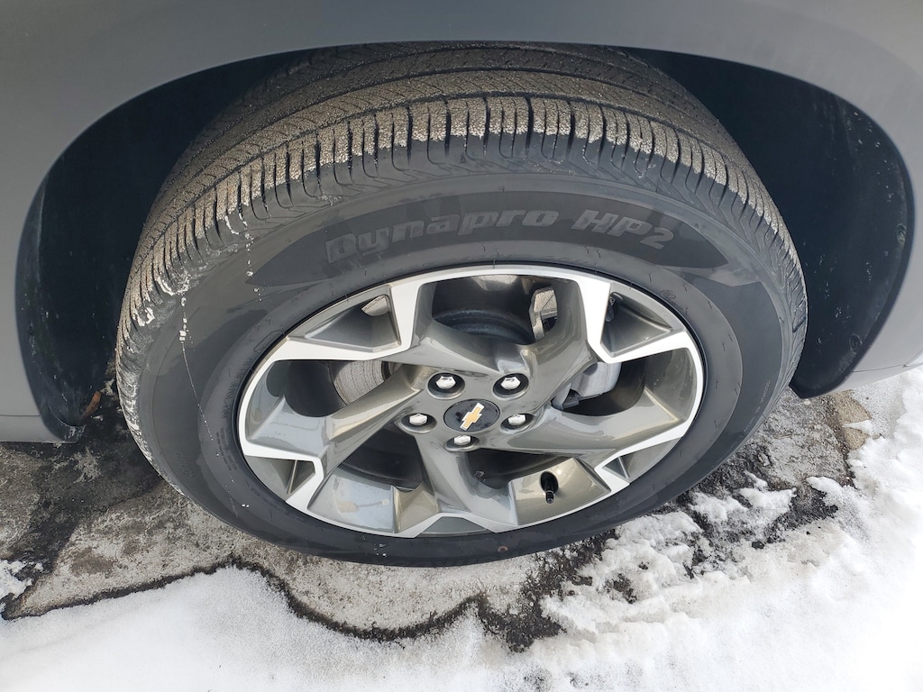 Used 2025 Chevrolet Trax LT SUV