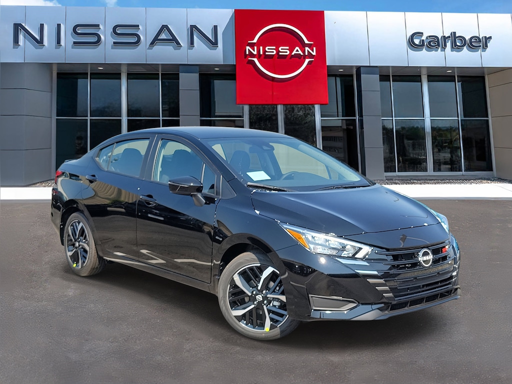 New 2025 Nissan Versa 1.6 SR Sedan