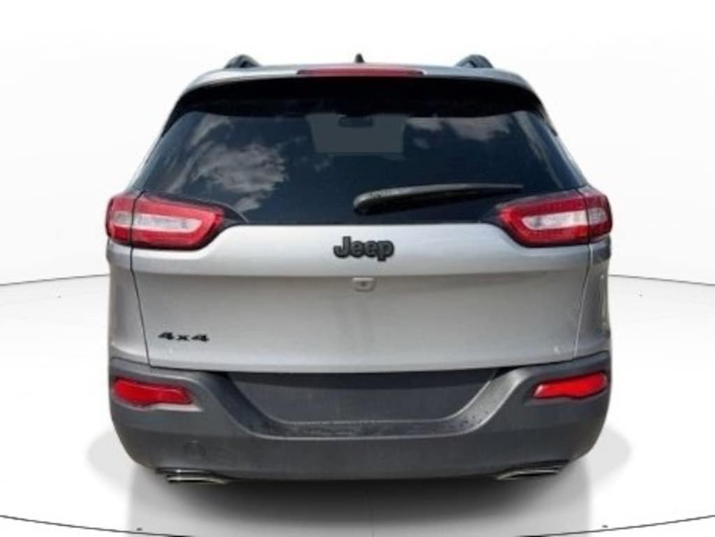 Used 2017 Jeep Cherokee Altitude SUV