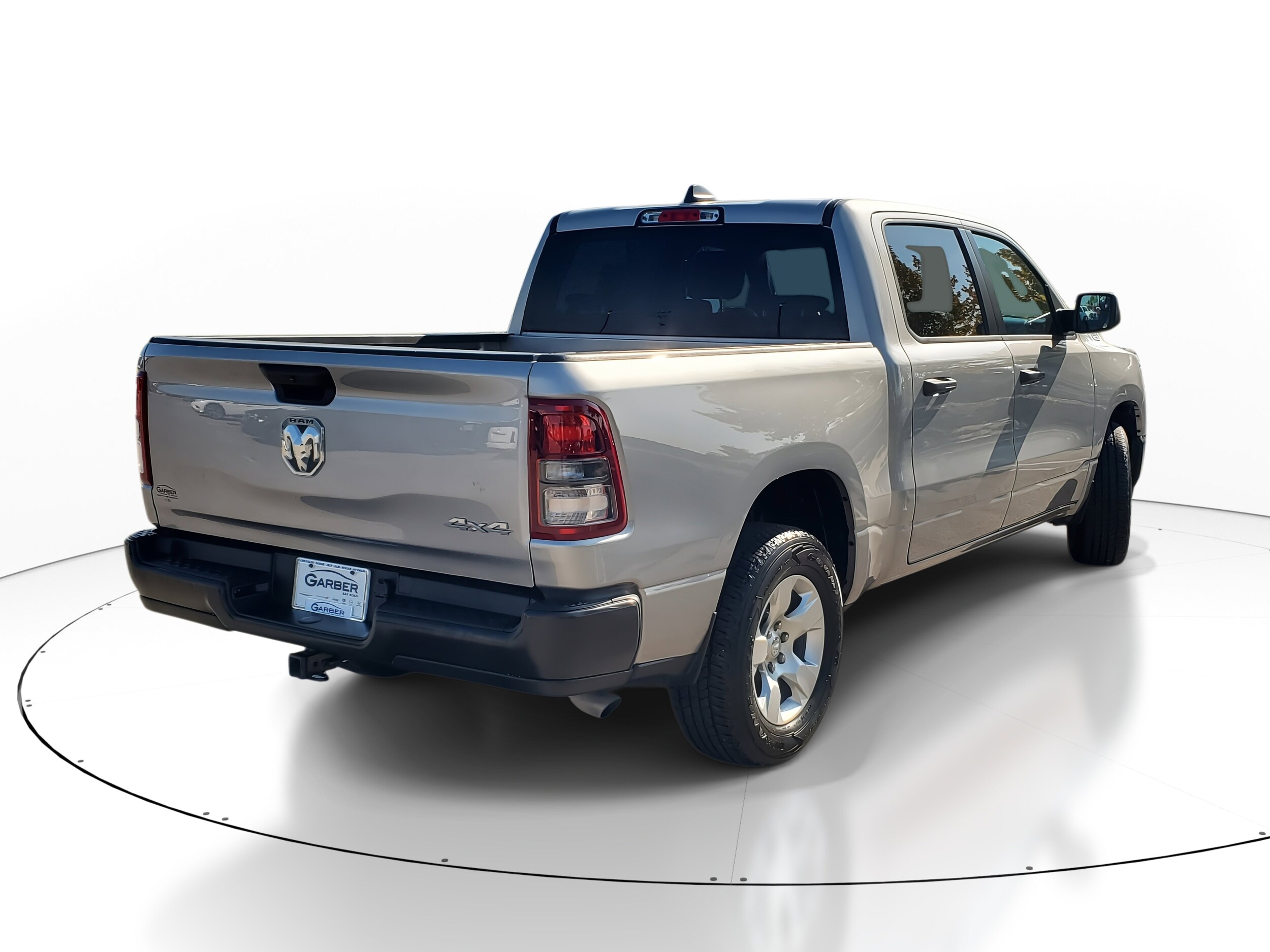 2024 Ram 1500 Tradesman photo 2