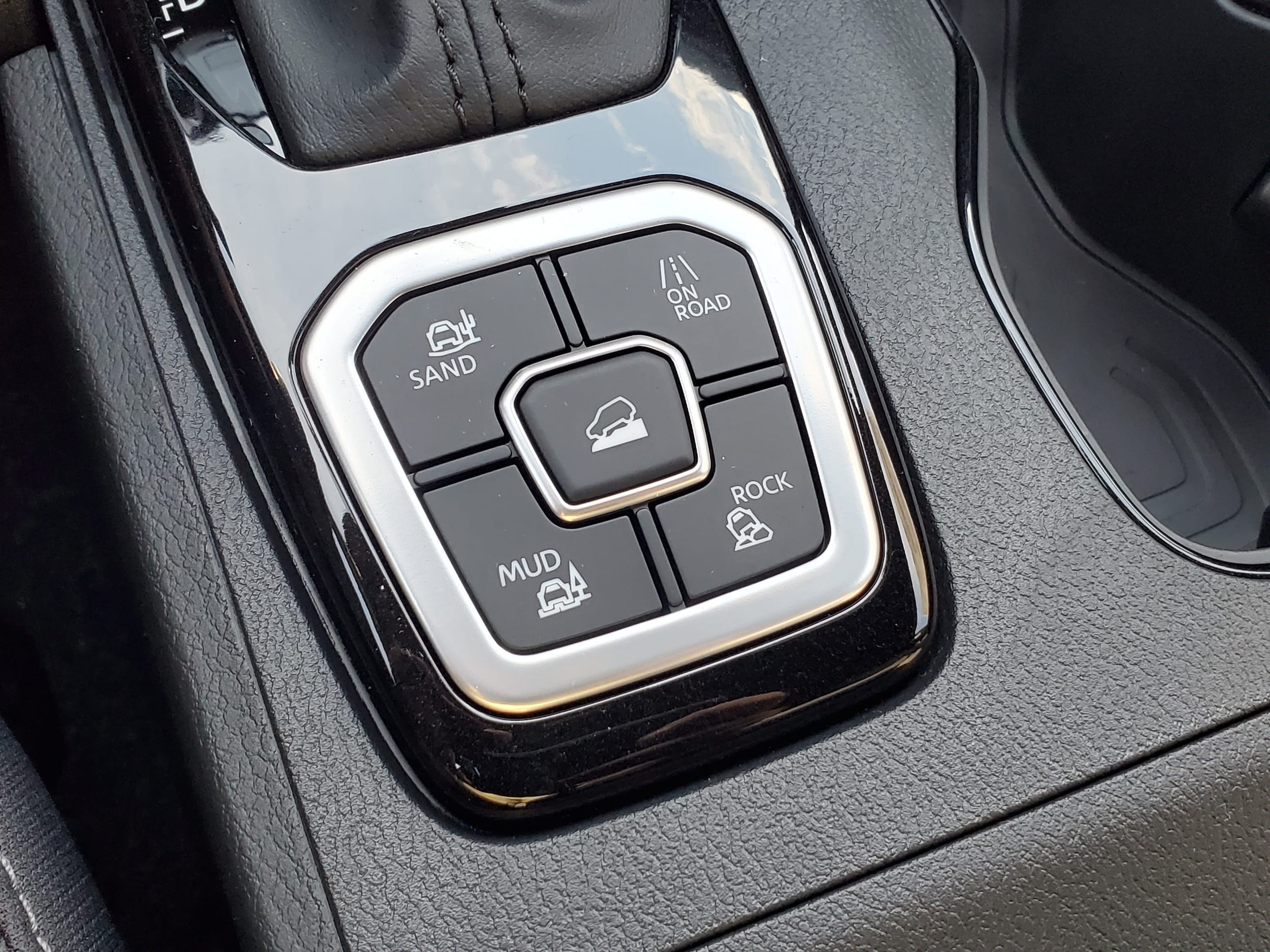 2026 Nissan Frontier SV - Photo 23