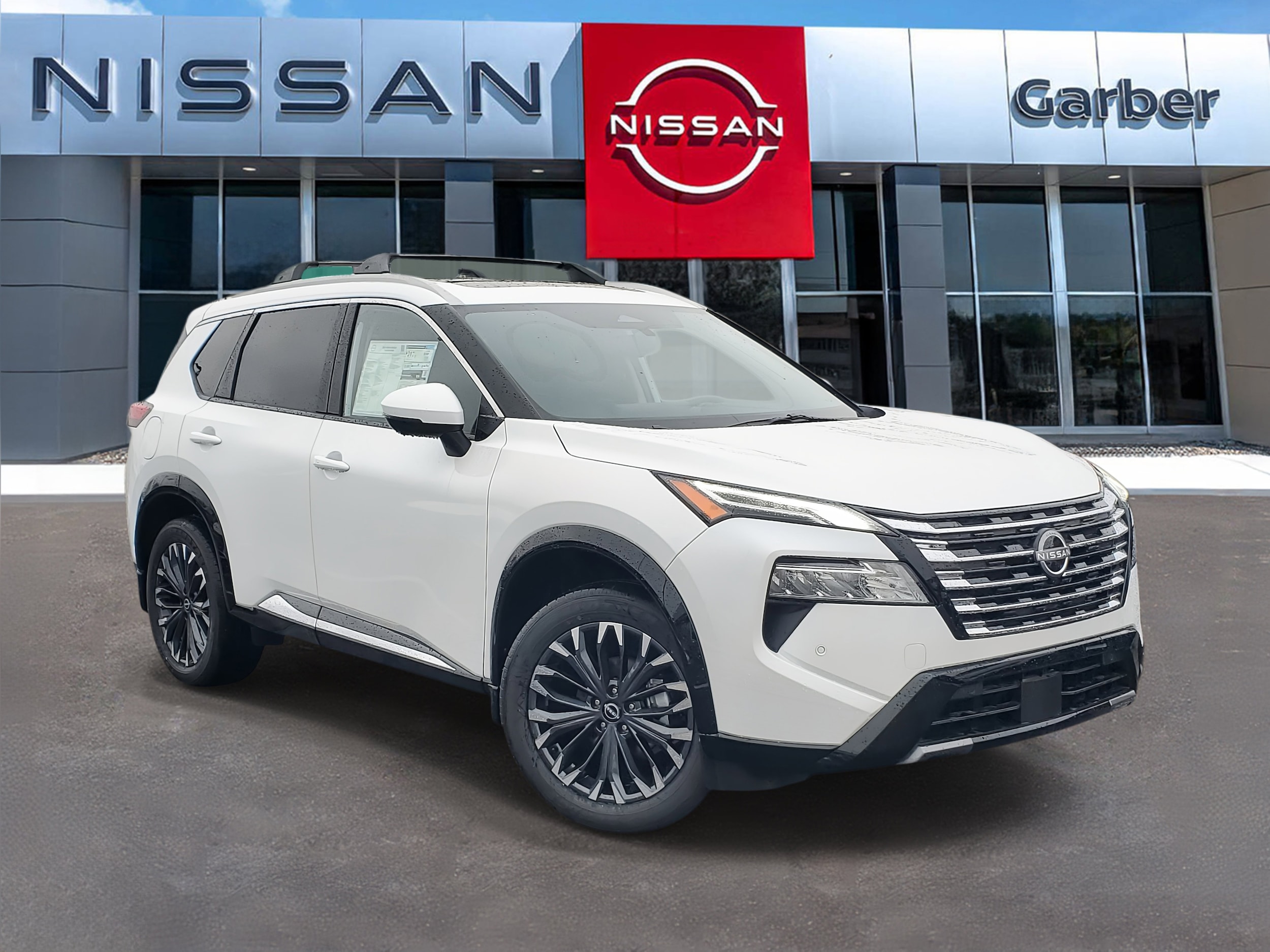 2026 Nissan Rogue Platinum's photo