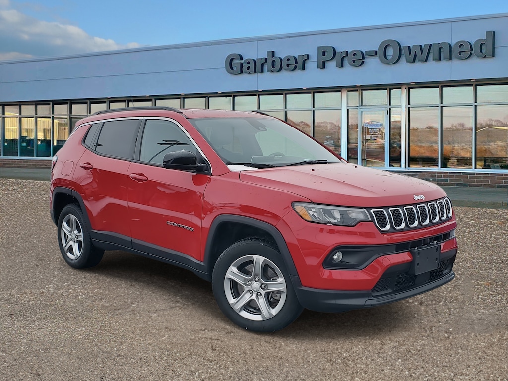 Used 2024 Jeep Compass Latitude SUV