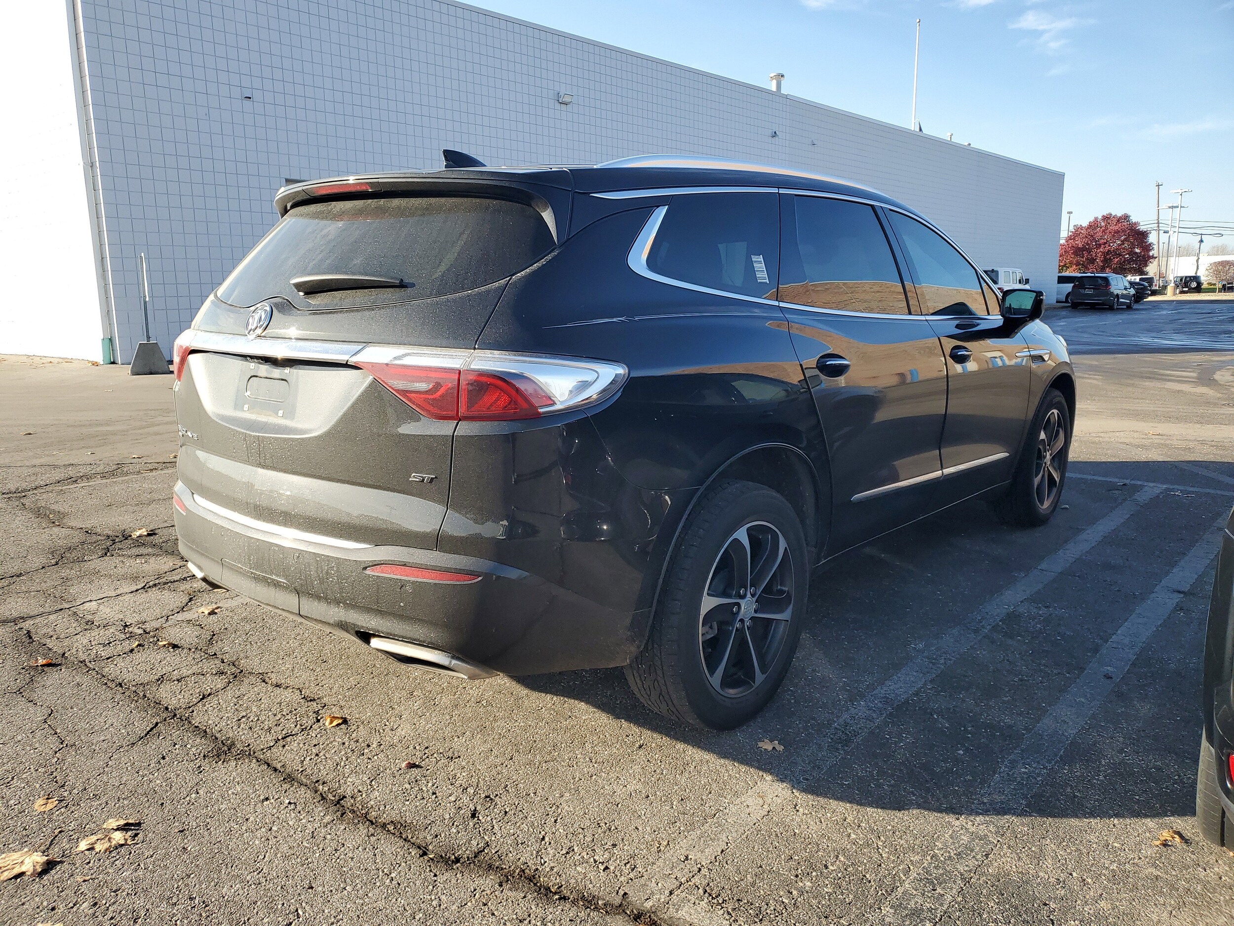 2022 Buick Enclave Essence photo 2