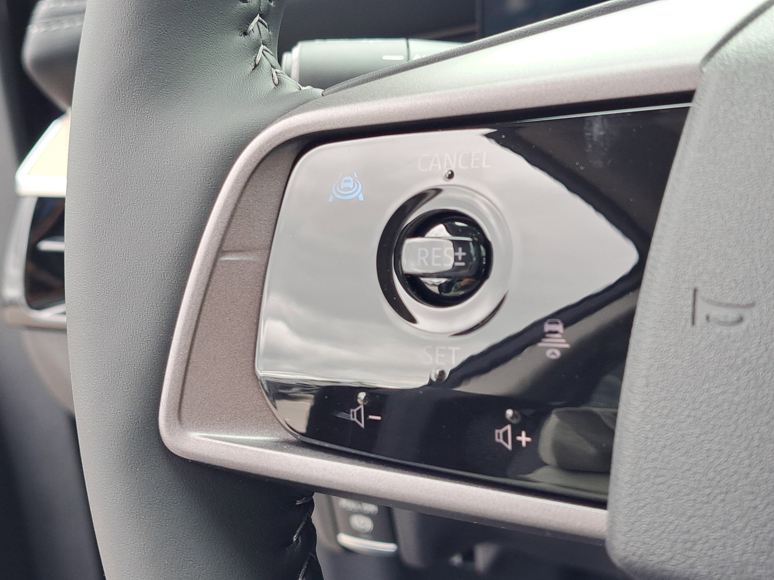 2025 Nissan Murano SL - Photo 10