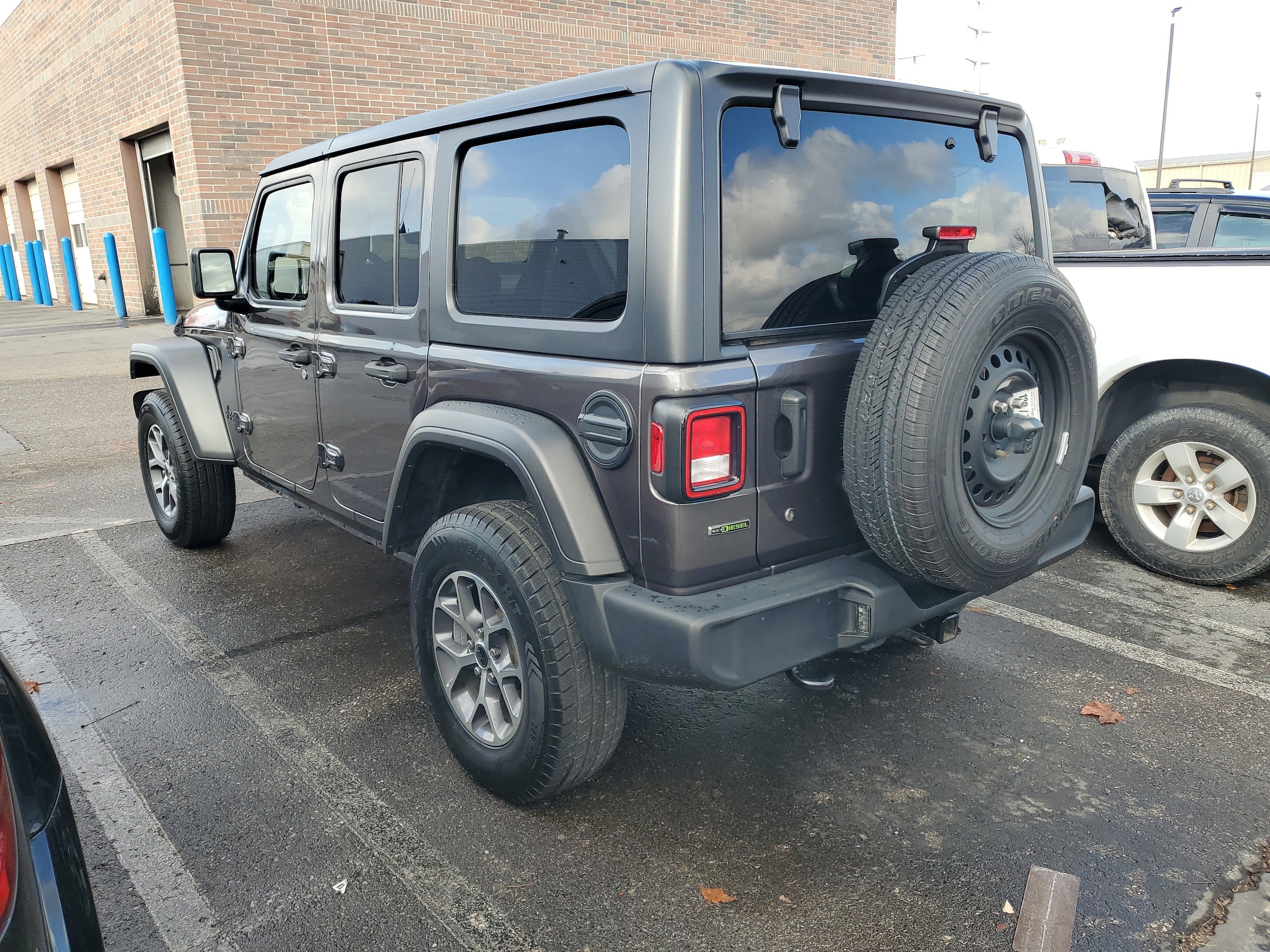 2021 Jeep Wrangler Unlimited Willys photo 4