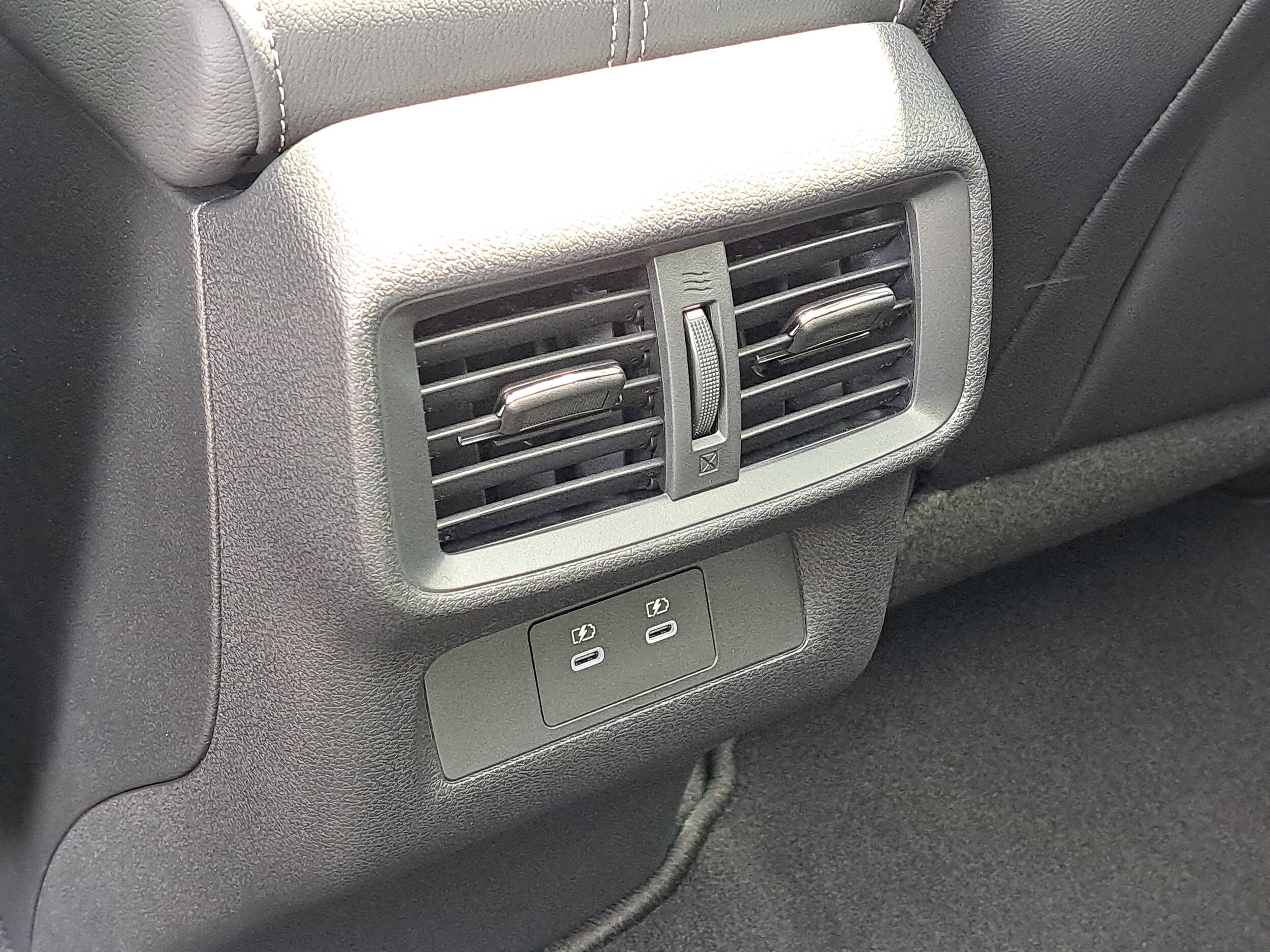 2025 Nissan Murano SL - Photo 23