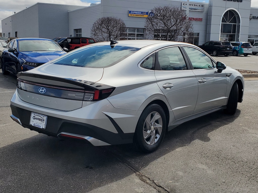 Certified 2025 Hyundai Sonata SE Sedan