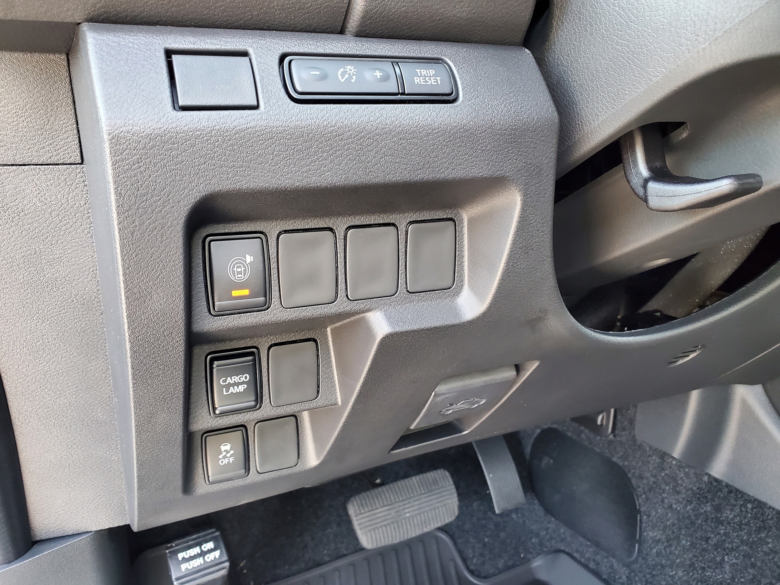 2026 Nissan Frontier SV - Photo 11