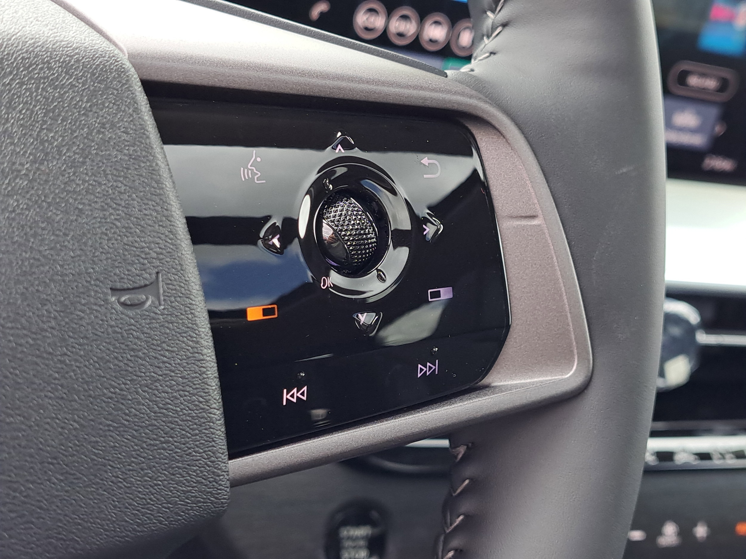 2025 Nissan Murano SL - Photo 11