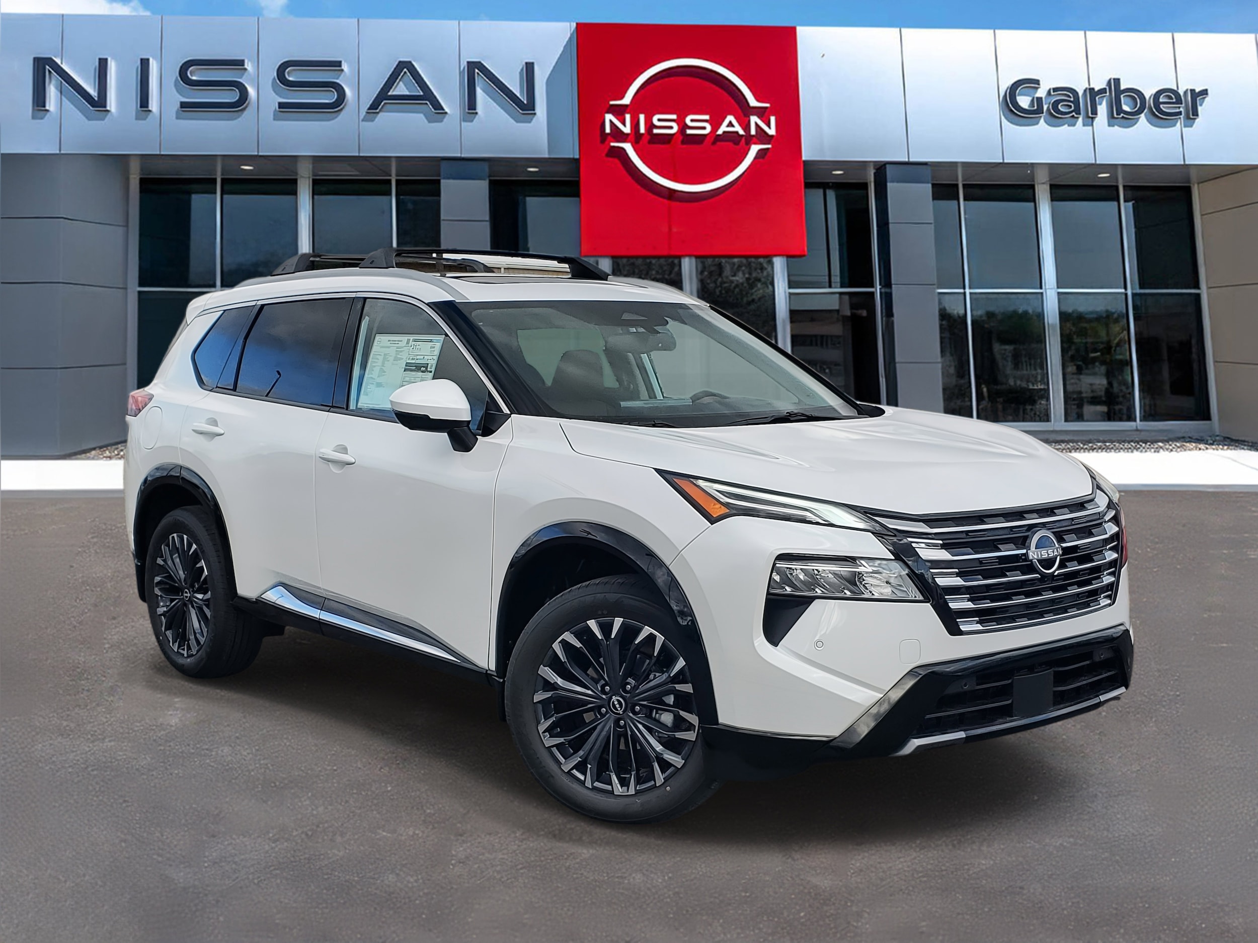 2026 Nissan Rogue Platinum's photo