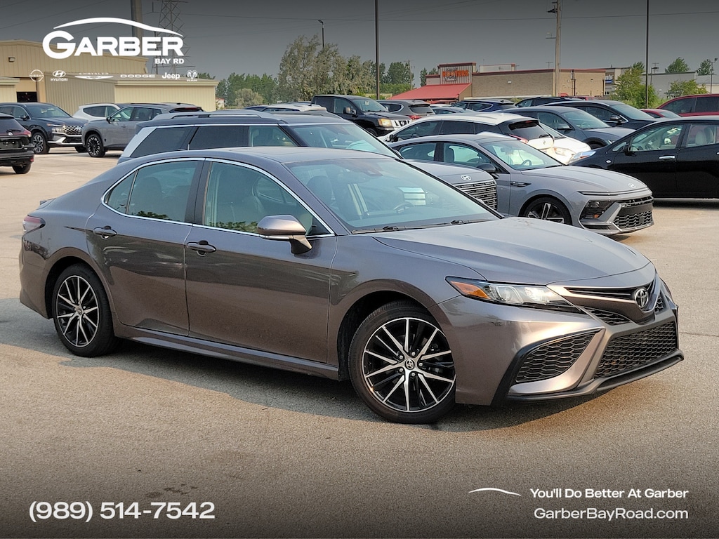 Used 2022 Toyota Camry SE Sedan
