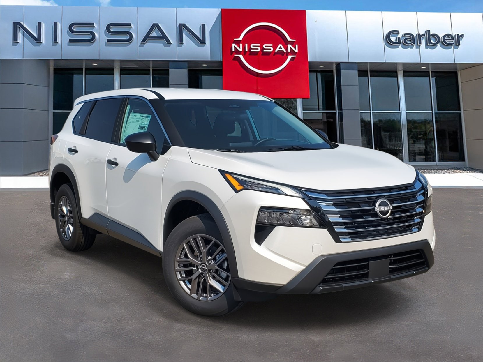 2025 Nissan Rogue S's photo