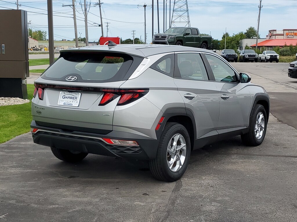 Used 2024 Hyundai Tucson SE SUV