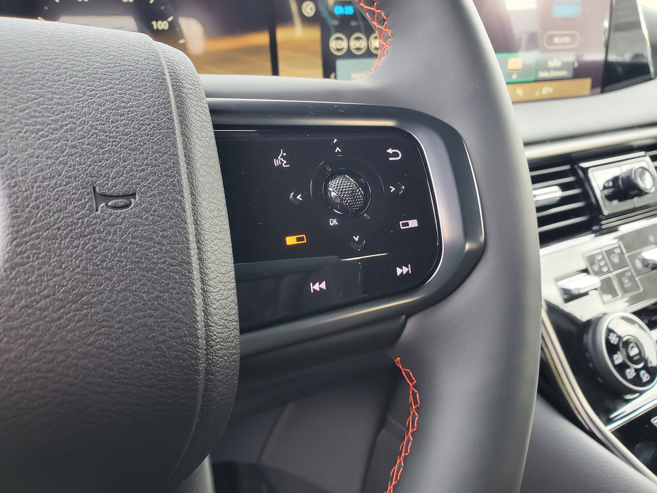 2026 Nissan Armada PRO-4X - Photo 15