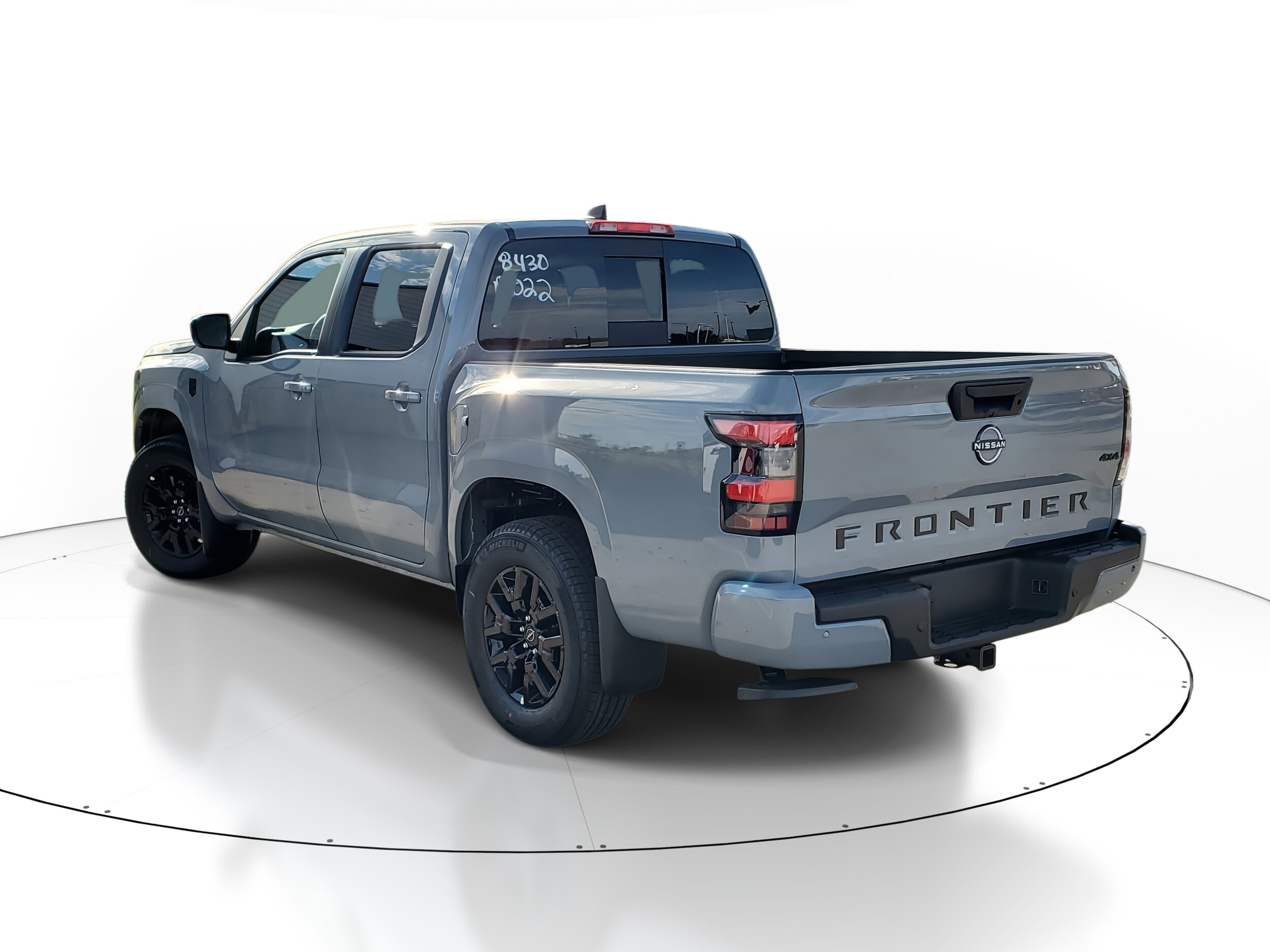 2026 Nissan Frontier SV photo 2