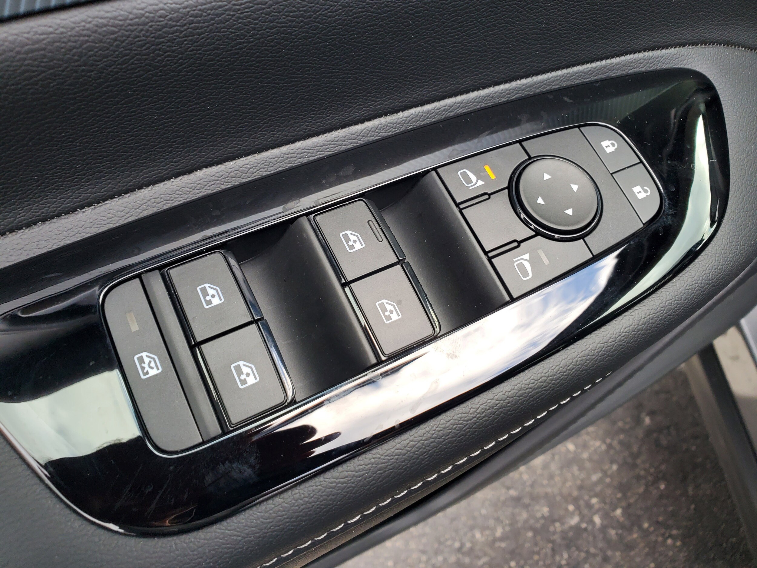 2026 Nissan Murano SL - Photo 9