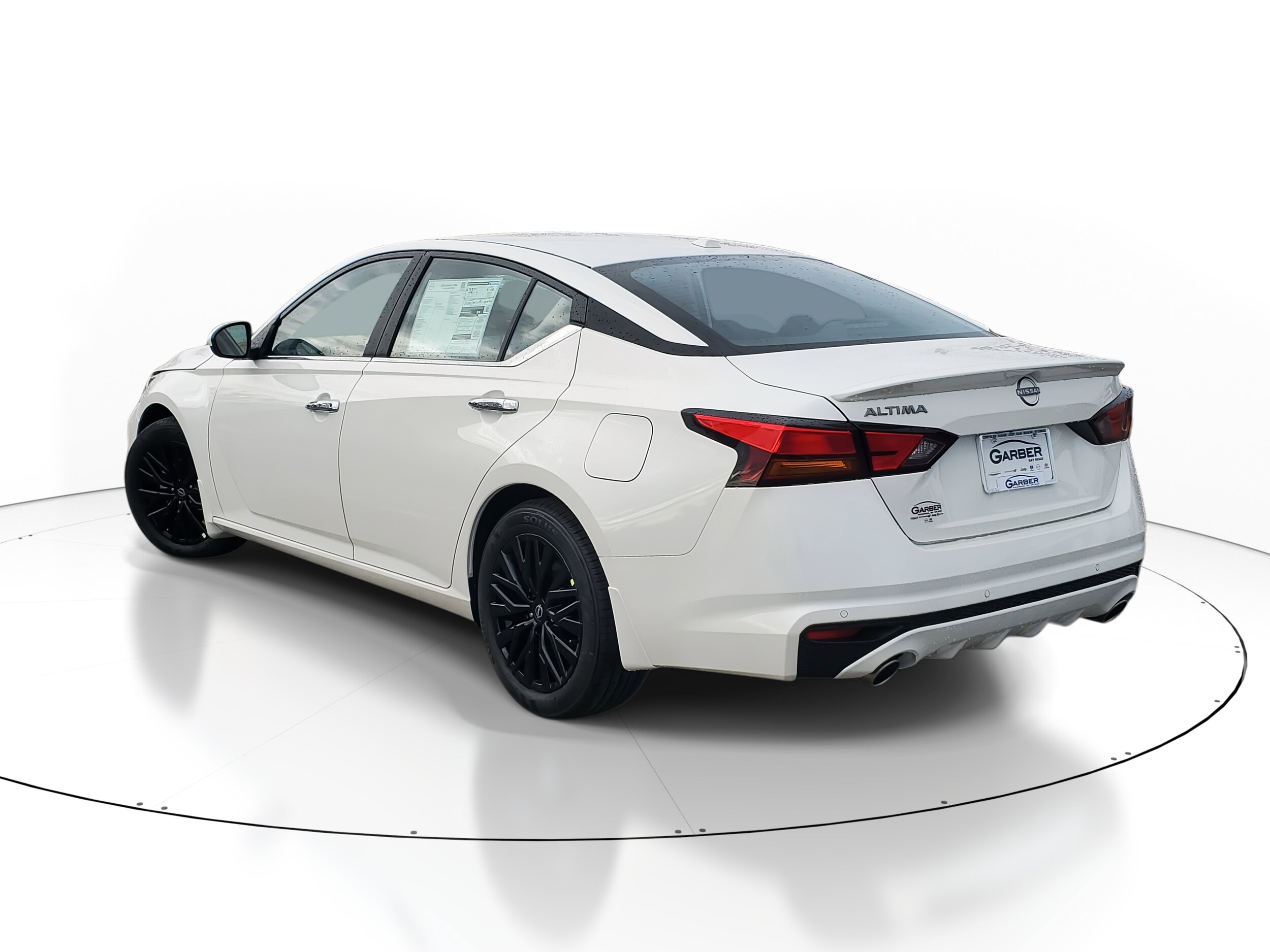 2025 Nissan Altima 2.5 SV photo 2