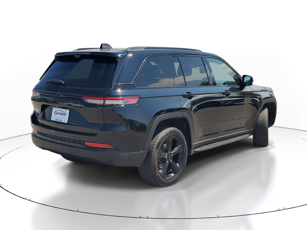 Used 2024 Jeep Grand Cherokee Limited SUV