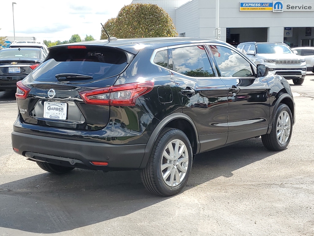 Used 2022 Nissan Rogue Sport S SUV