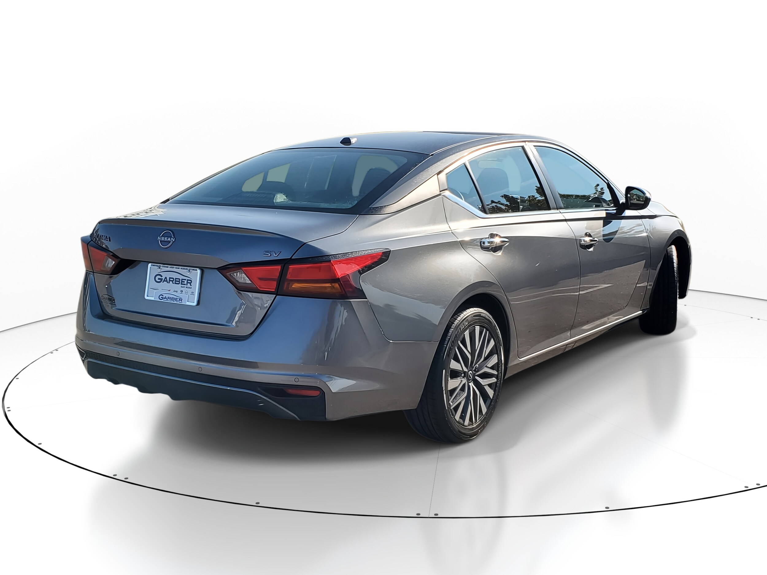 2023 Nissan Altima 2.5 SV photo 2