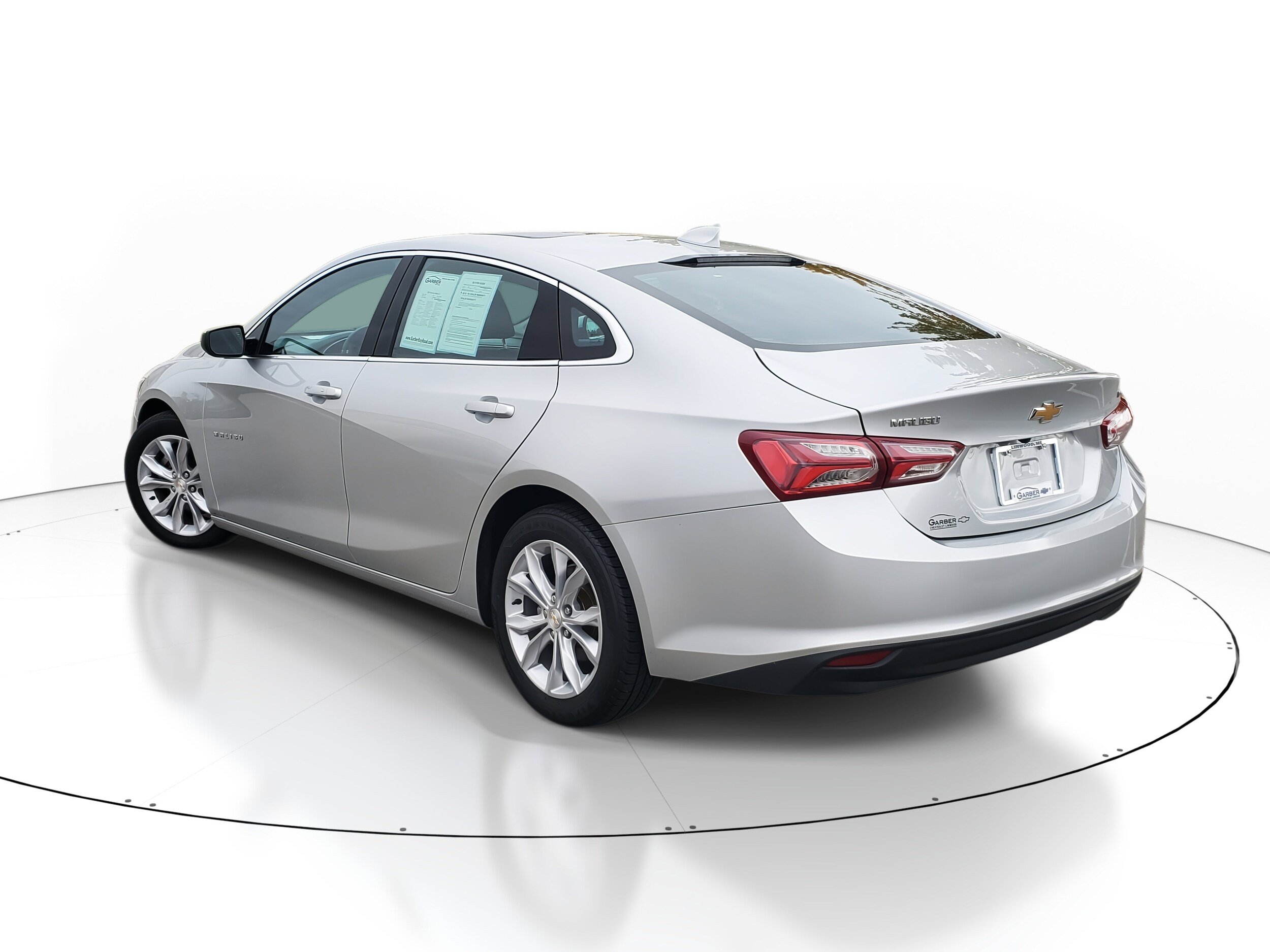 2022 Chevrolet Malibu 1LT photo 2