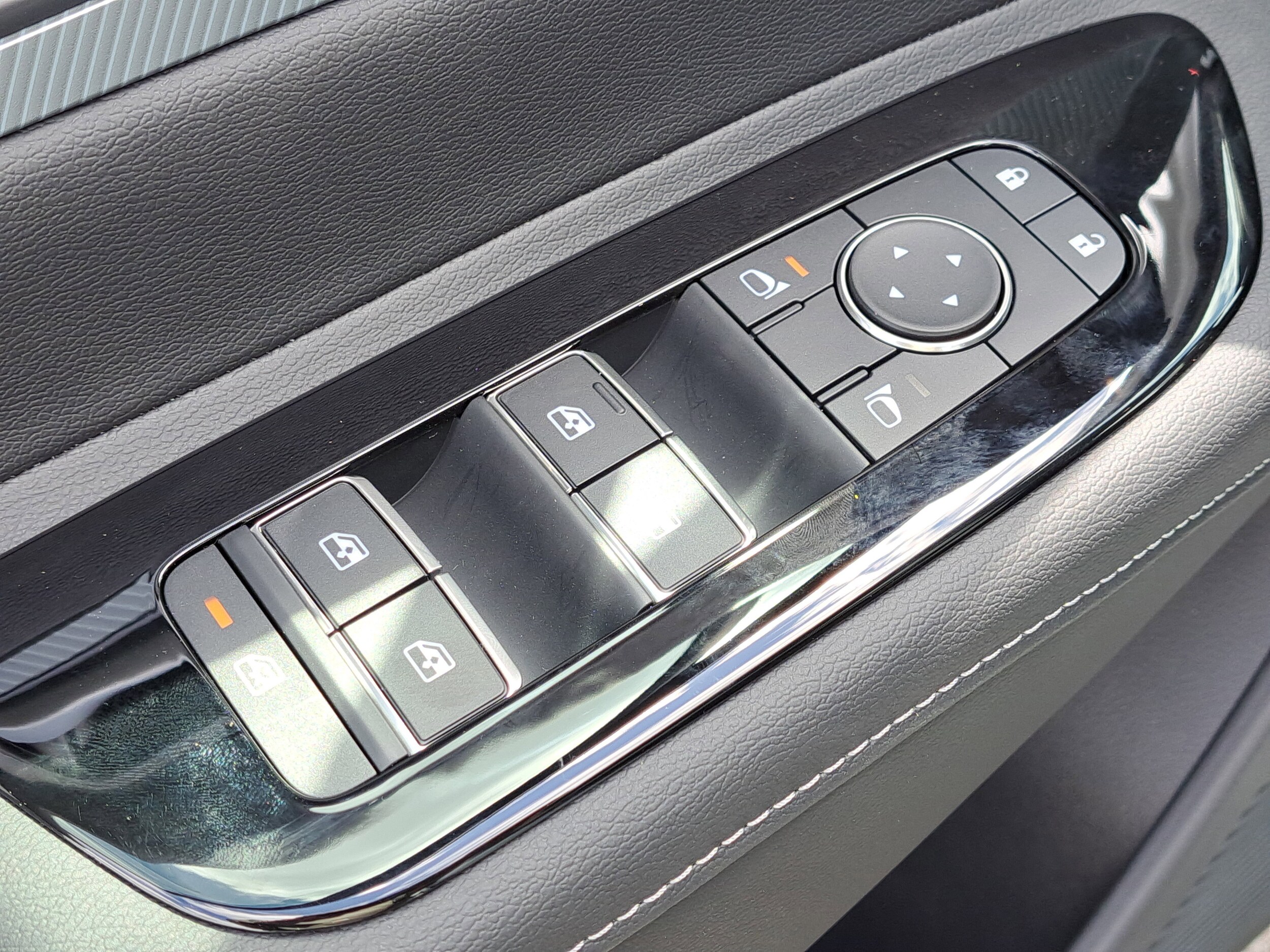 2025 Nissan Murano SL - Photo 20