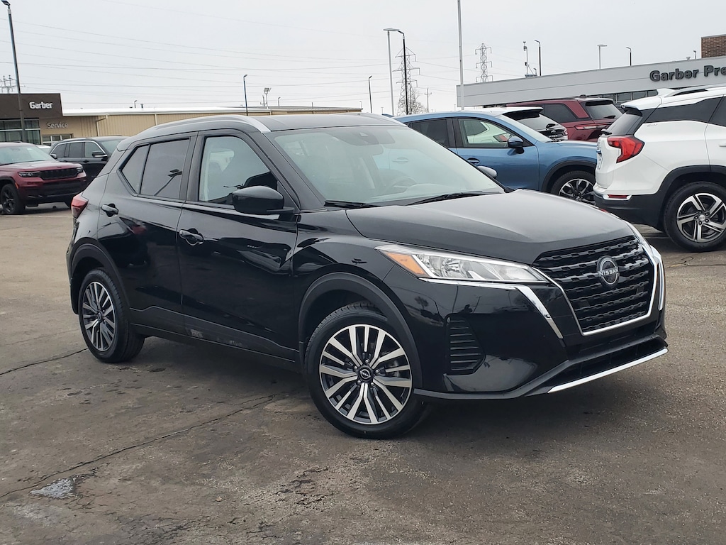 Used 2023 Nissan Kicks SV SUV