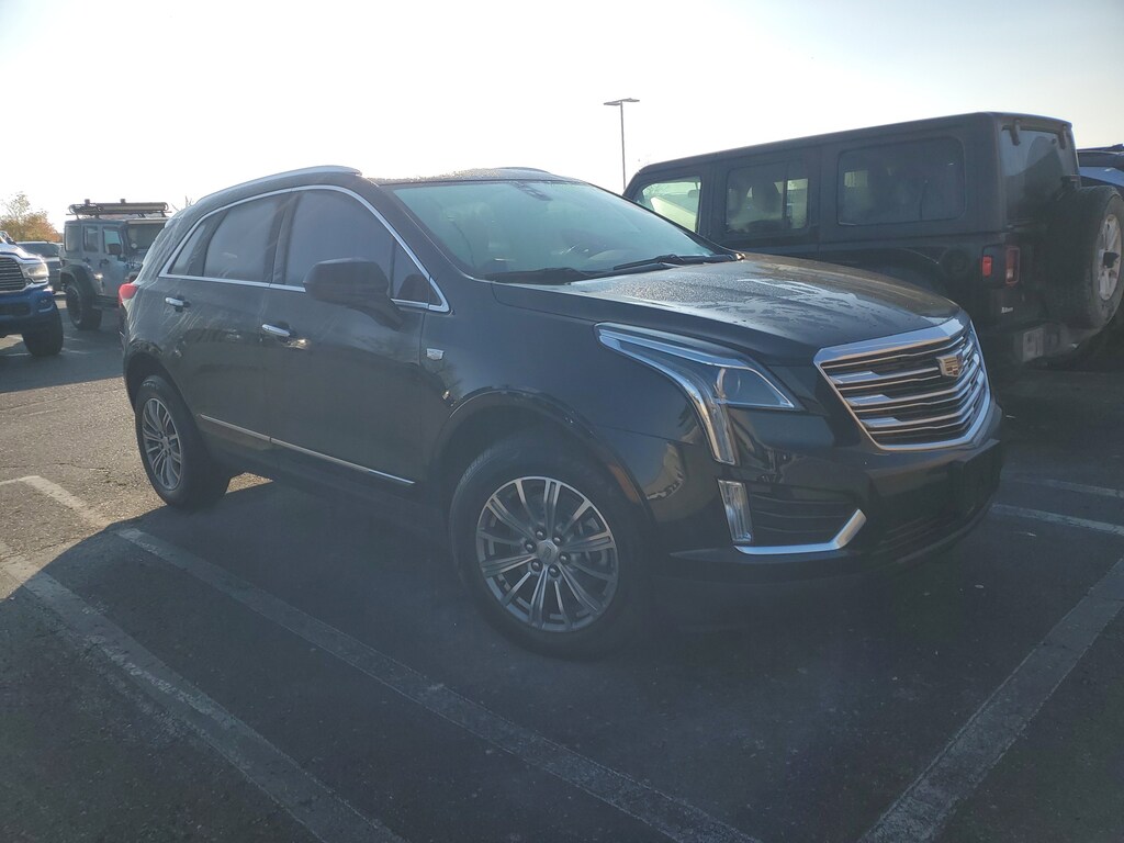 Used 2017 Cadillac XT5 Luxury SUV