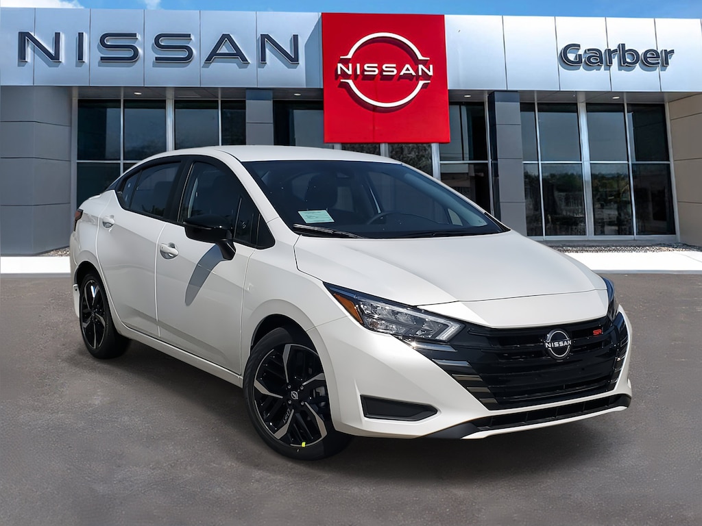 New 2025 Nissan Versa 1.6 SR Sedan