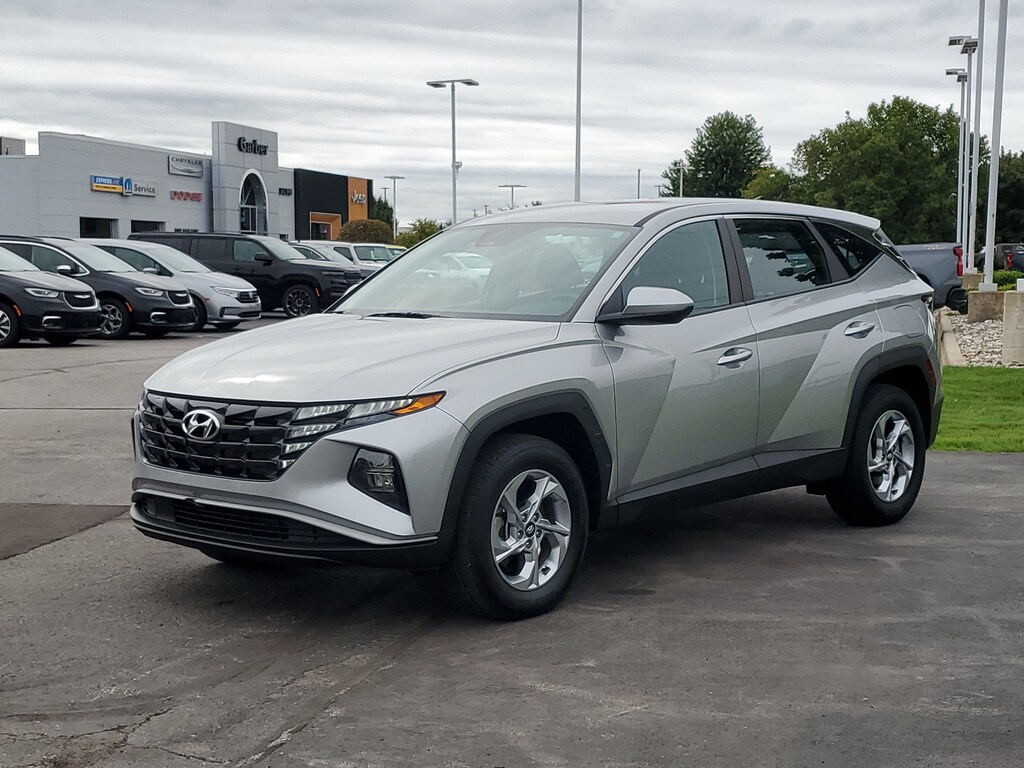 Used 2024 Hyundai Tucson SE SUV