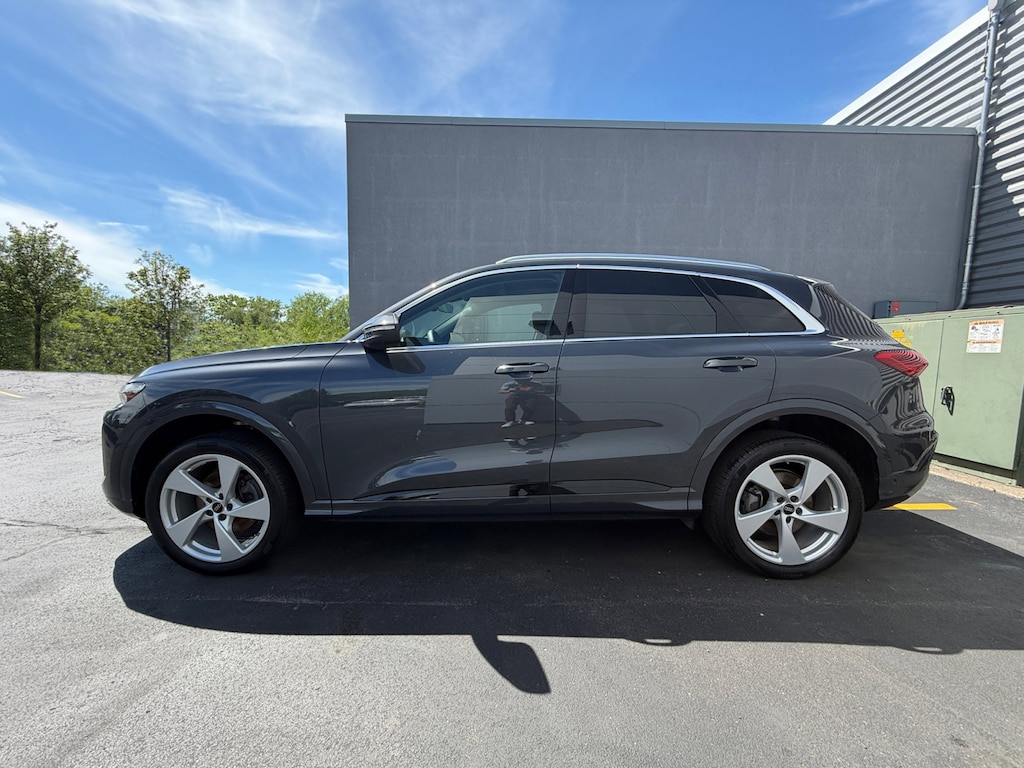 Used 2025 Audi Q5 2.0T Premium Plus SUV