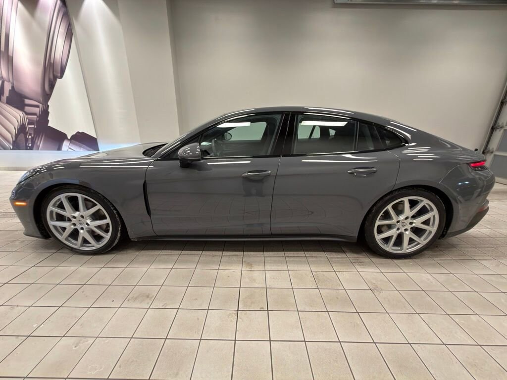 New 2026 Porsche Panamera 4 Hatchback