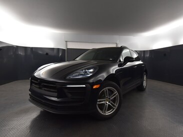 2025 Porsche Macan SUV