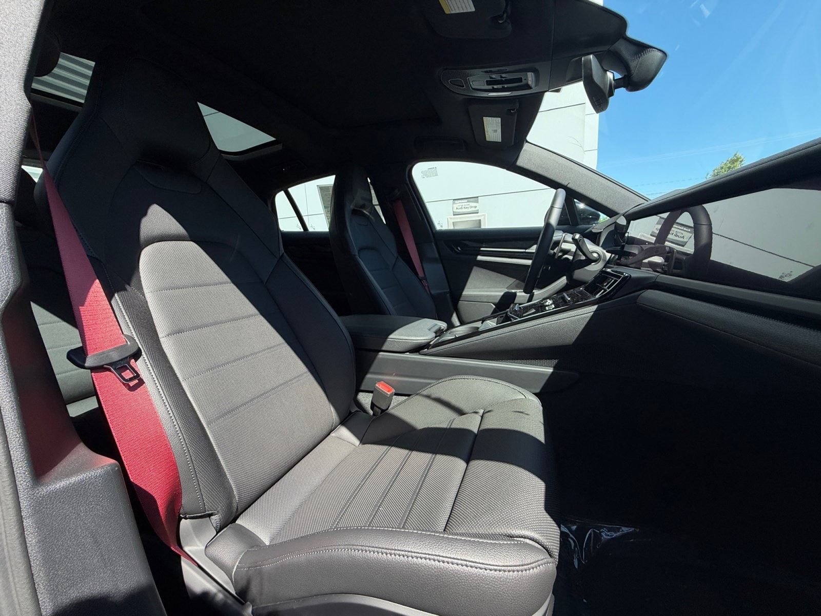 2025 Porsche Panamera Base - Photo 19