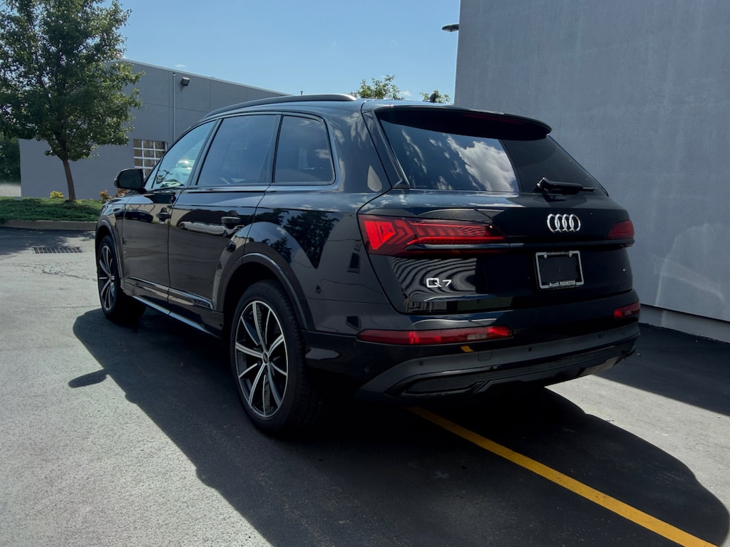 Used 2023 Audi Q7 Premium Plus SUV