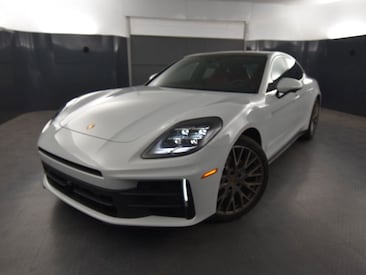 2025 Porsche Panamera 4 Hatchback
