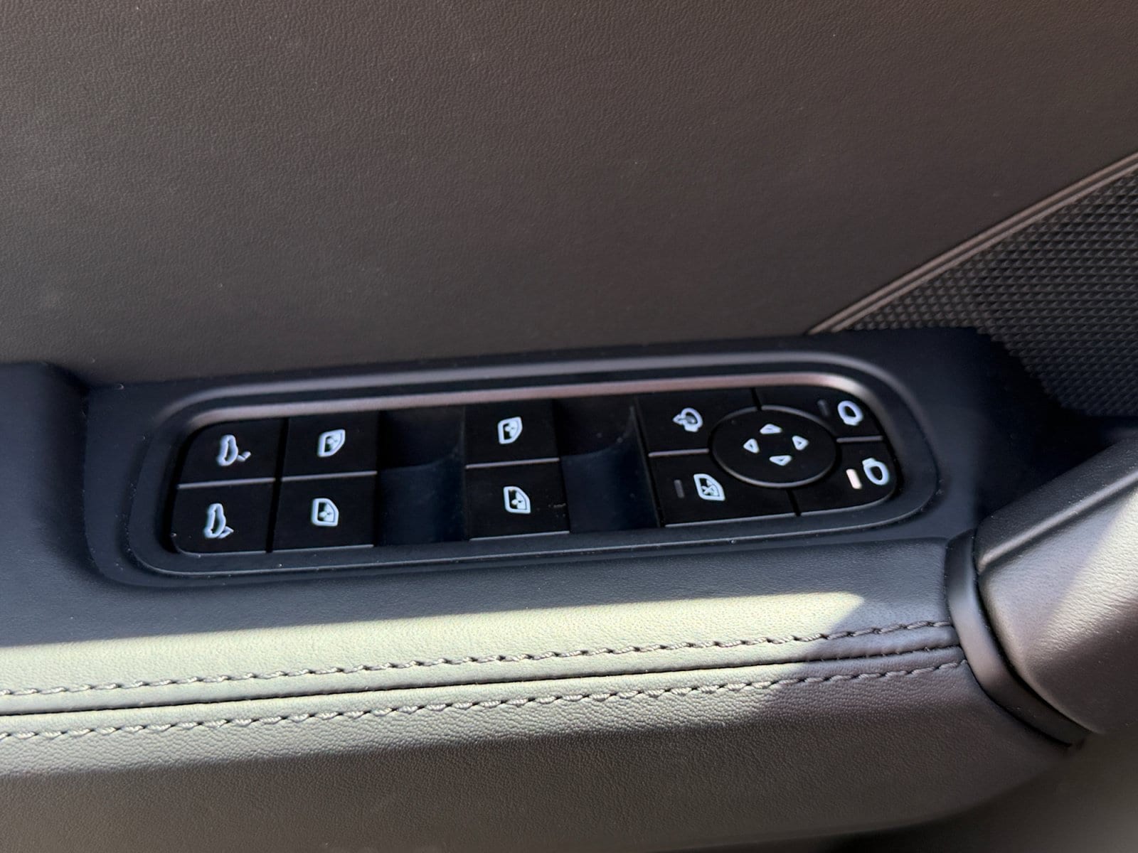 2026 Porsche Cayenne Base - Photo 16