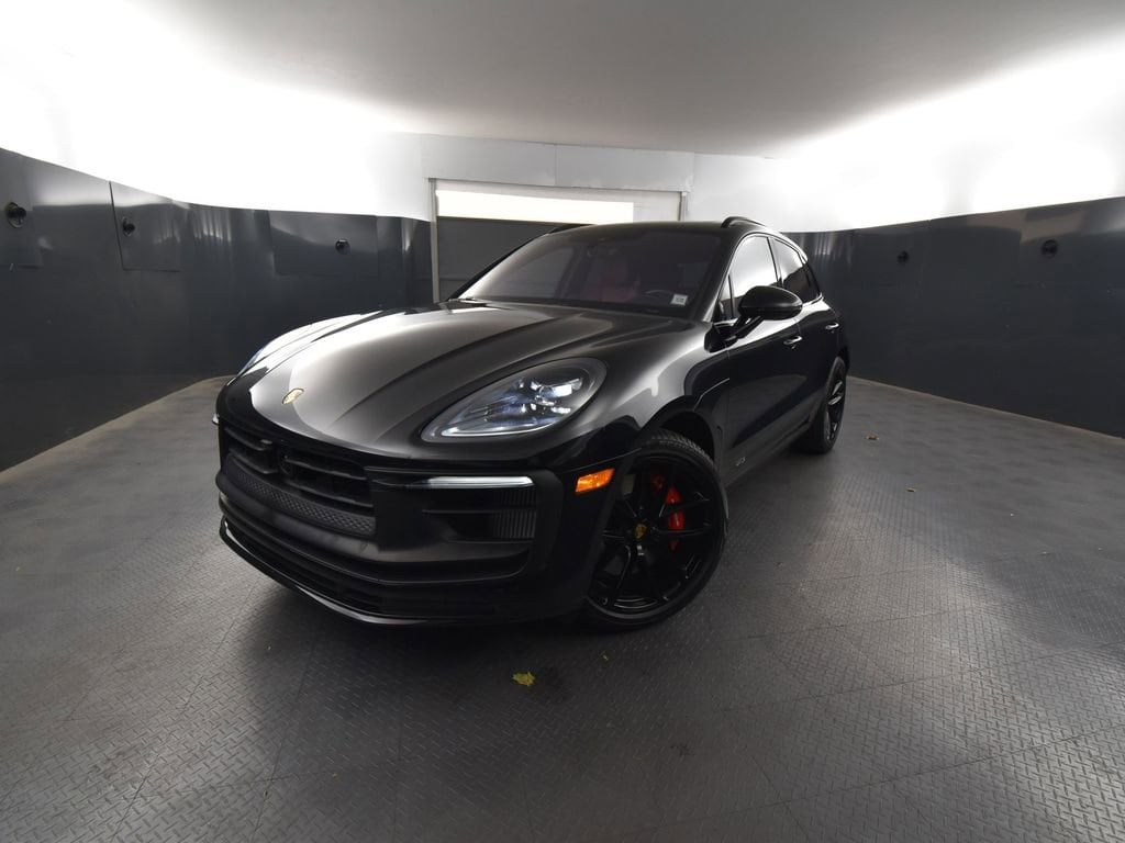 2024 Porsche Macan GTS's photo