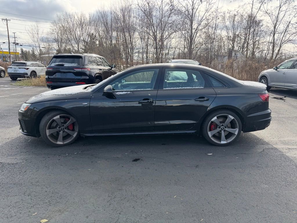 2023 Audi A4 45 S line Premium Plus photo 4
