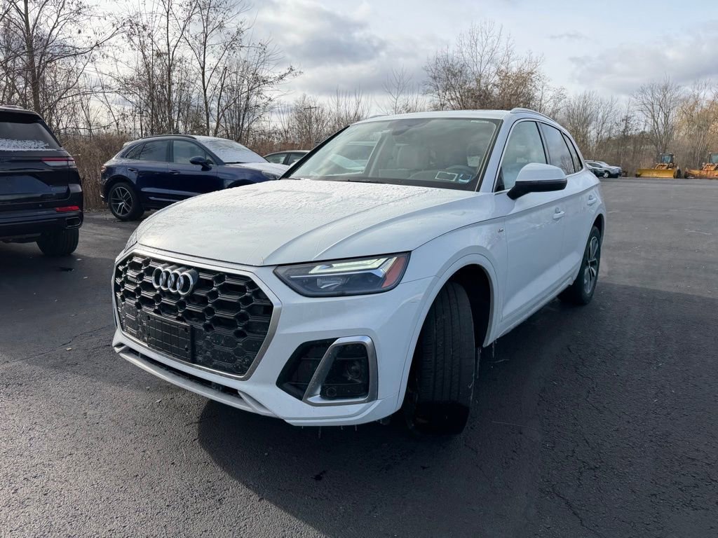 2023 Audi Q5 45 S line Premium photo 3
