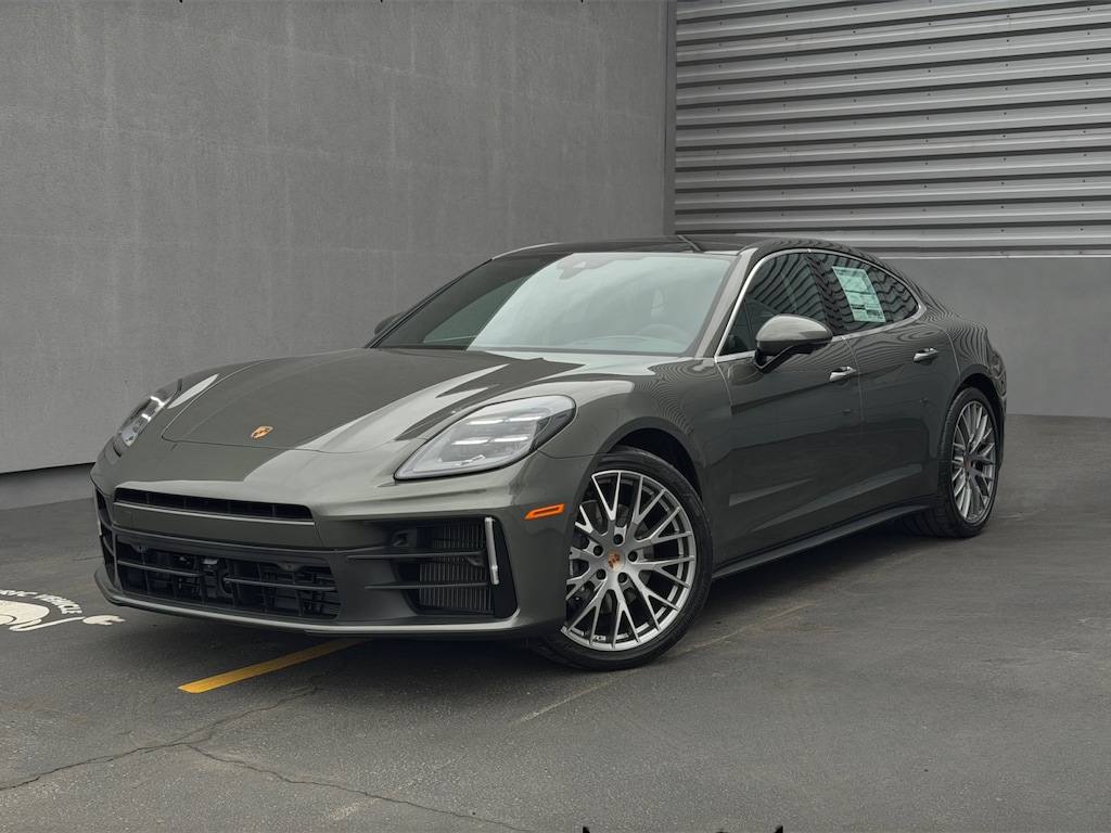 New 2026 Porsche Panamera 4 Hatchback