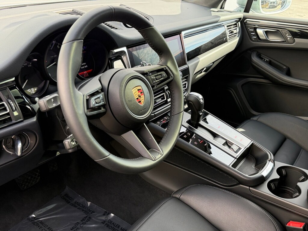 Certified 2025 Porsche Macan SUV